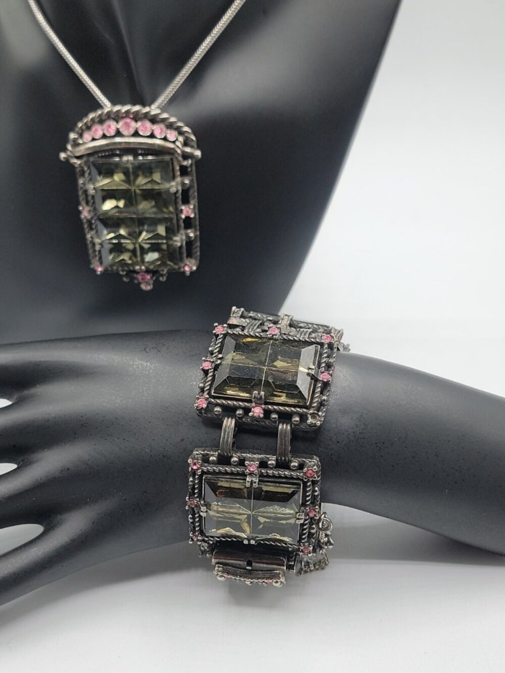 Sarah Coventry Midnight Magic Necklace & Bracelet Black w/Pink Grey Rhinestones - Picture 4 of 16